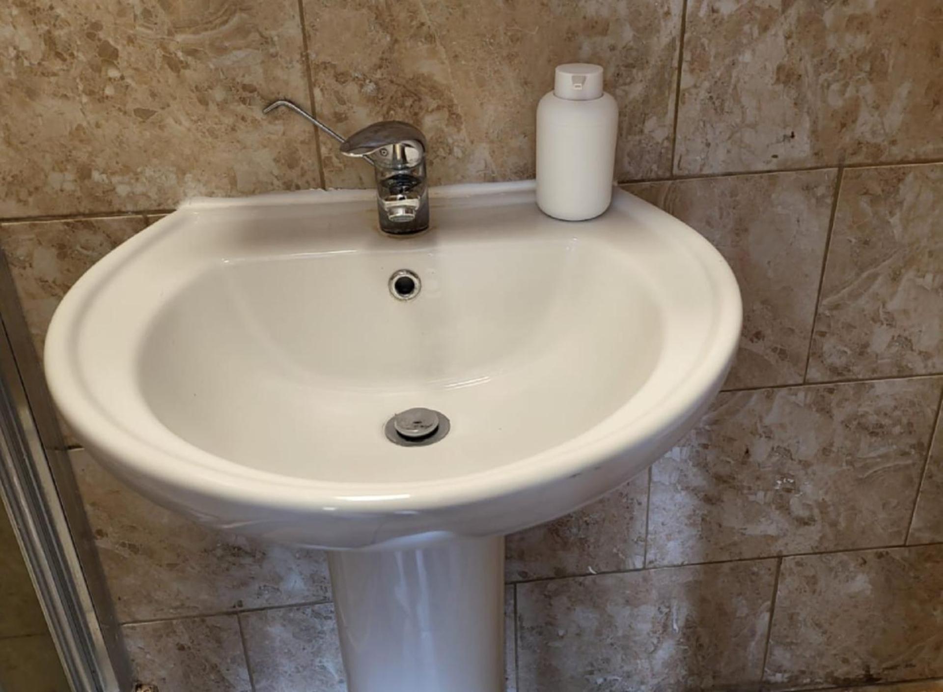 Aspire 1 Bedroom, 3 Single Beds Bristol